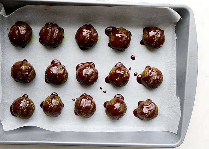 These Turmeric Chocolate Energy Bites Are Antioxidant-Rich