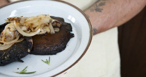 This Mushroom Steak Recipe Is Guaranteed To Make You Want More